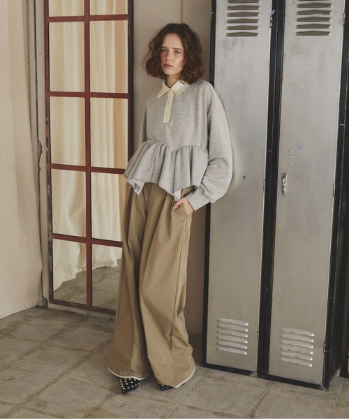 THE YOn（ザヨン）の「イレギュラーヘムペプラムラガーポロトップス（スウェット・レディース・チャコールグレー/グレー/キャメル・FREE）」の18枚目の写真