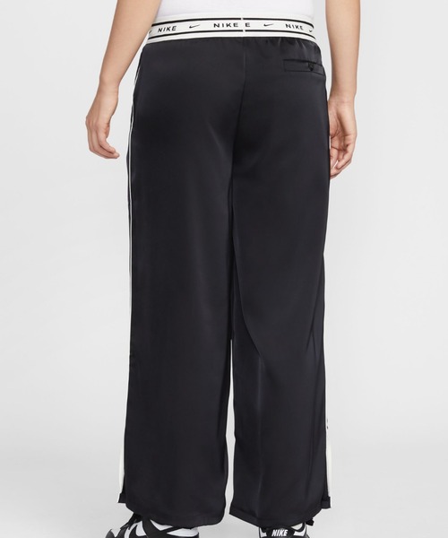 NIKE（ナイキ）の「NIKE AS W NSW OFFLN WVN STN PANT / ナイキ ウィメンズ NSW OFFLN ウーヴン STN パンツ 【SP】（その他パンツ・レディース・グリーン/ブラック・L/M/S）」の7枚目の写真