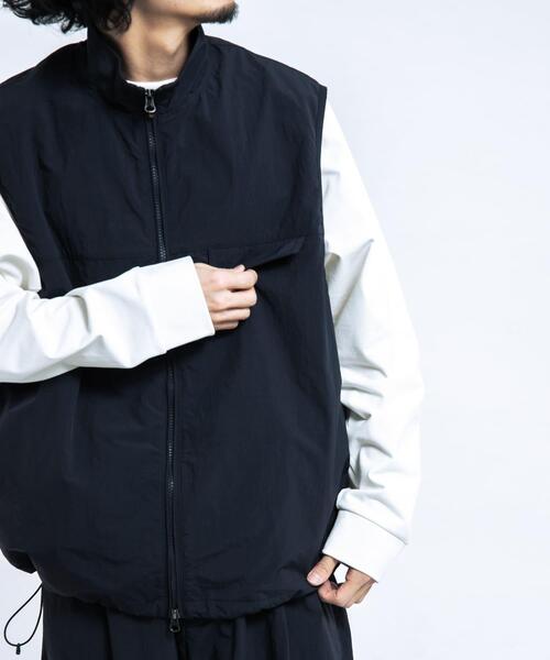 EKAL（エカル）の「『UR TECH』ナイロンタッサーベスト（ナイロンジャケット・メンズ・ネイビー/グレー・LARGE/MEDIUM）」の3枚目の写真