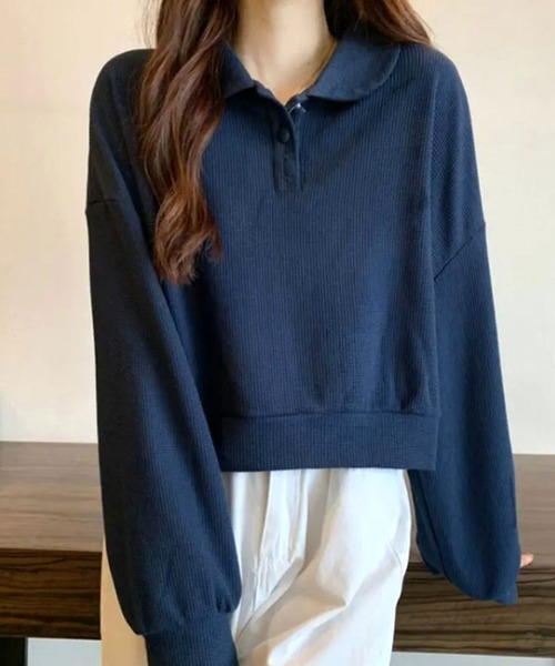 Dewlily(デューリリー)の「ゆるさと可愛さをさりげなくプラスするトップス ショート丈ワッフル風ポロプルオーバー(ポロシャツ・レディース・ネイビー/グレー/ホワイト・L/S/M/XL)」の1枚目の写真