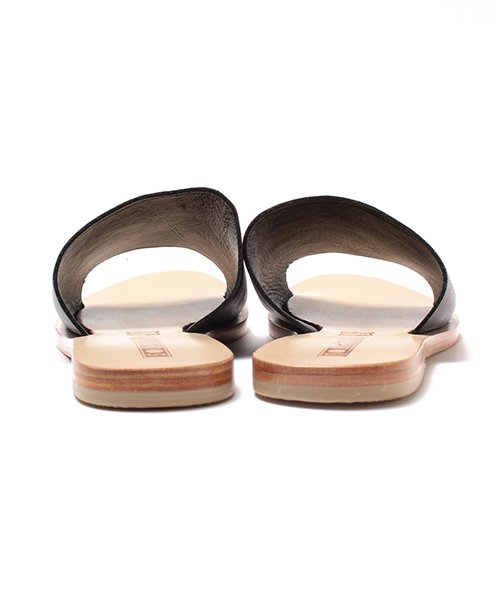 Ray BEAMS（レイビームス）の「SOL SANA / フラットサンダル Teresa（サンダル・レディース・ブラウン系その他/ブラック・37/36/38/39/35）」の14枚目の写真