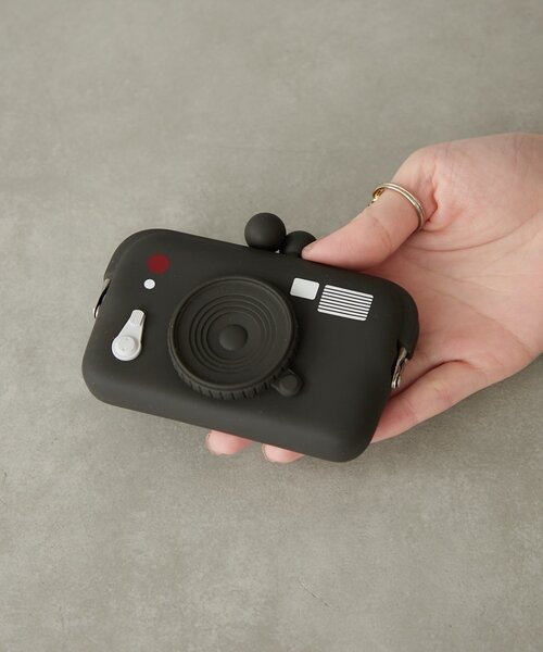 Actually（アクチュアリー）の「DO-MO CAMERA　カメラ型のポーチ（ポーチ・レディース・ブラック/グレー・0）」の5枚目の写真