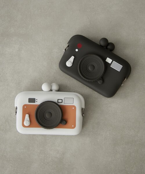 Actually（アクチュアリー）の「DO-MO CAMERA　カメラ型のポーチ（ポーチ・レディース・ブラック/グレー・0）」の9枚目の写真