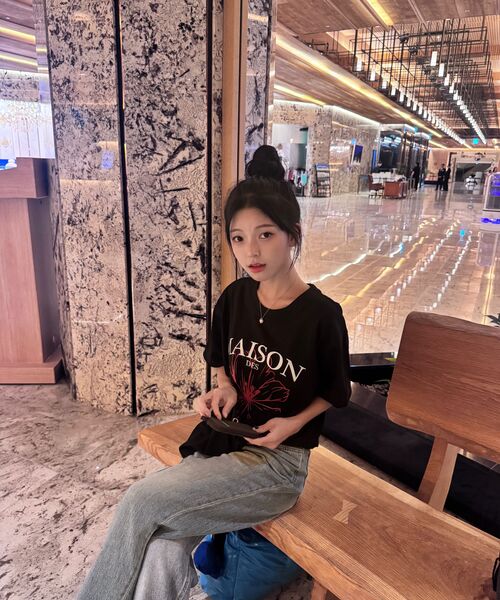 ROIDESROIS（ロワデロワ）の「メゾンフラワー 半袖Tシャツ (ブラック)（Tシャツ/カットソー・レディース・その他・S/M/2XL/XL/L）」の3枚目の写真