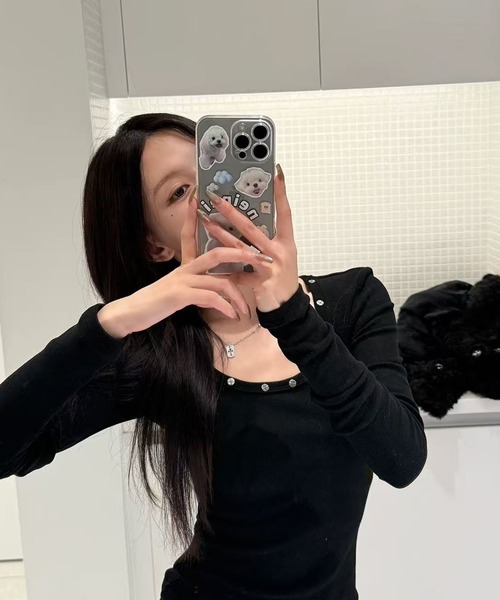 Pt18kg(プラチナイチハチキログラム)の「飾りボタン付きUネックフィットトップス(Tシャツ/カットソー・レディース・ホワイト/ブラウン/ブラック/グレー・FREE)」の21枚目の写真