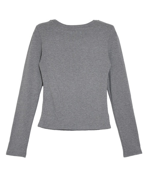 Pt18kg(プラチナイチハチキログラム)の「飾りボタン付きUネックフィットトップス(Tシャツ/カットソー・レディース・ホワイト/ブラウン/ブラック/グレー・FREE)」の5枚目の写真