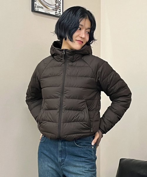 COSTUME O’CLOCK（コスチュームオクロック）の「[ダックダウンver.] ライトウェイトフードダックダウンパディングジャケットブラウン COWJP001BROWN（ダウンジャケット/コート・レディース・その他・SMALL/MEDIUM/LARGE）」の2枚目の写真