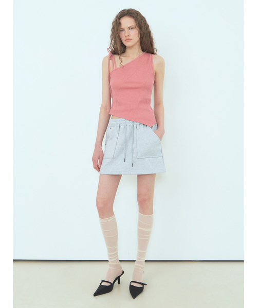 ETMON(エトモン)の「One-Shoulder Strap Top, Brick Red(Tシャツ/カットソー・レディース・その他・FREE)」の2枚目の写真