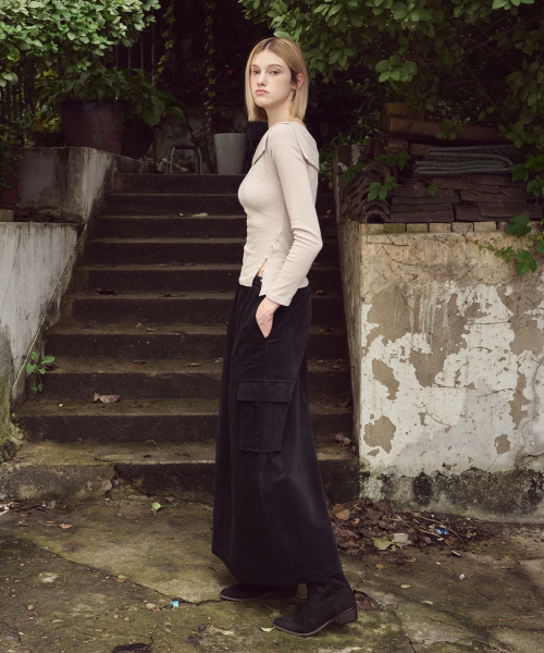 ETMON(エトモン)の「Flare Cargo Long Skirt, Black(スカート・レディース・その他・FREE)」の4枚目の写真