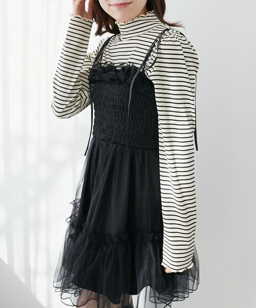 MAJESTIC LEGON(マジェスティックレゴン)の「ハイネックパフスリーブトップス(Tシャツ/カットソー・レディース・ブラック/アイボリー/ブラック系その他・MEDIUM)」の11枚目の写真