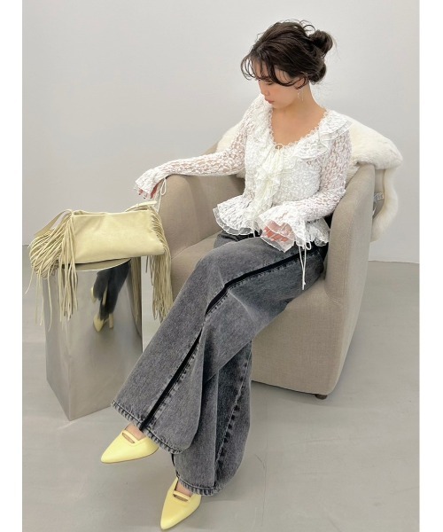 FRAY I.D(フレイアイディー)の「ラッフルデザインレーストップス(Tシャツ/カットソー・レディース・ライトブルー/マルチ/ホワイト・F)」の7枚目の写真