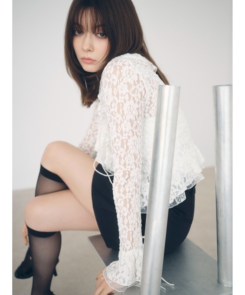 FRAY I.D(フレイアイディー)の「ラッフルデザインレーストップス(Tシャツ/カットソー・レディース・ライトブルー/マルチ/ホワイト・F)」の5枚目の写真