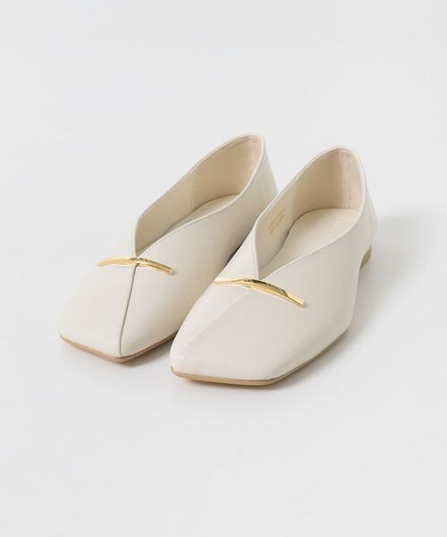 SENSE OF PLACE by URBAN RESEARCH(センスオブプレイスバイアーバンリサーチ)の「『抗菌』スクエアカットフラットシューズ(その他シューズ・レディース・ブラウン/アイボリー/ブラック・LARGE/SMALL/MEDIUM)」の4枚目の写真