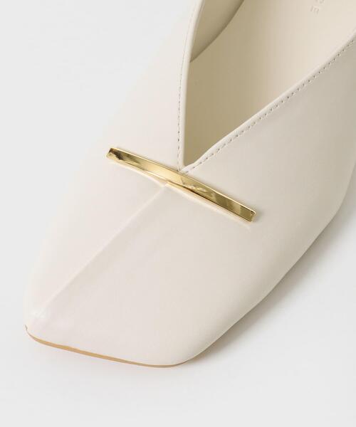 SENSE OF PLACE by URBAN RESEARCH(センスオブプレイスバイアーバンリサーチ)の「『抗菌』スクエアカットフラットシューズ(その他シューズ・レディース・ブラウン/アイボリー/ブラック・LARGE/SMALL/MEDIUM)」の5枚目の写真