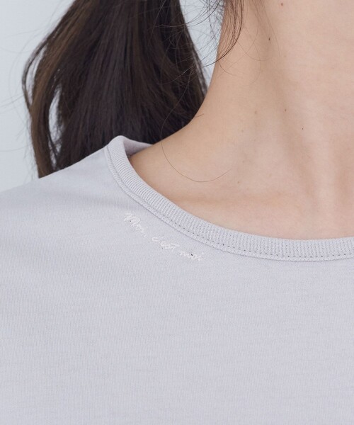 ADIEU TRISTESSE(アデュートリステス)の「刺繍入りロングスリーブTシャツ(Tシャツ/カットソー・レディース・アイボリー/グレー/ピンク・FREE)」の6枚目の写真