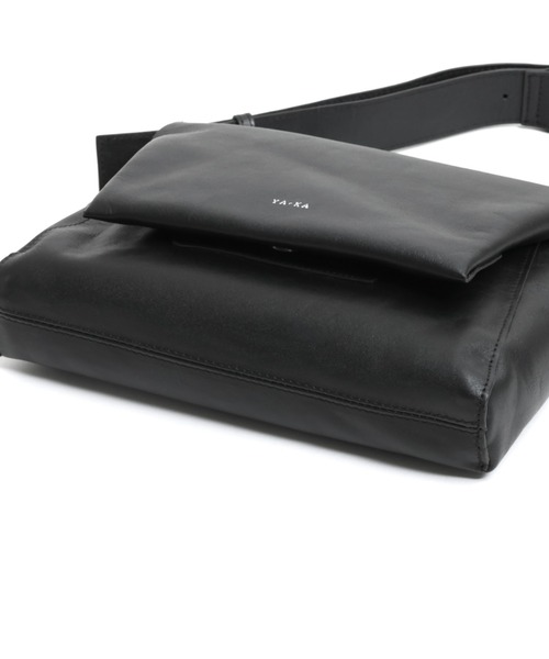 YArKA（ヤーカ）の「【YArKA/ヤーカ】real leather fluffy flap shoulder bag [tdht6] / リアルレザーふんわりフラップショルダー（ハンドバッグ・メンズ・ブラック・FREE）」の6枚目の写真