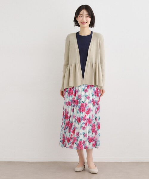 LAURA ASHLEY(ローラアシュレイ)の「【人気デザイン!シルク混/洗える】フリルカーディガン(カーディガン/ボレロ・レディース・パープル/ネイビー/グレー・38/40)」の5枚目の写真