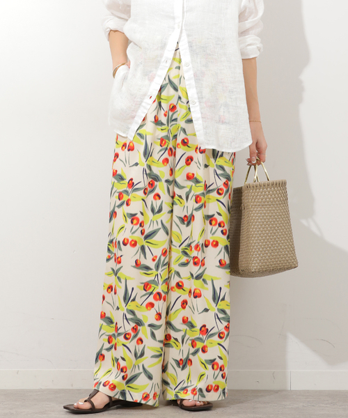 JOURNAL STANDARD relume（ジャーナルスタンダード　レリューム）の「ボカシフラワーヴィンテージイージーパンツ（その他パンツ・レディース・ブラック/アイボリー・FREE）」の6枚目の写真