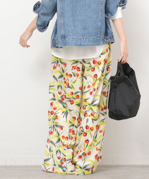 JOURNAL STANDARD relume（ジャーナルスタンダード　レリューム）の「ボカシフラワーヴィンテージイージーパンツ（その他パンツ・レディース・ブラック/アイボリー・FREE）」の20枚目の写真