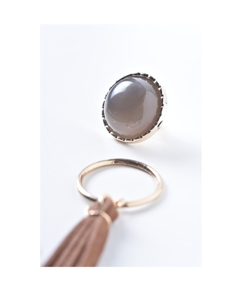 tone（トーン）の「【Astyle】2wayスエードタッセルピアス(MA)（ピアス（両耳用）・レディース・ゴールド・FREE）」の5枚目の写真