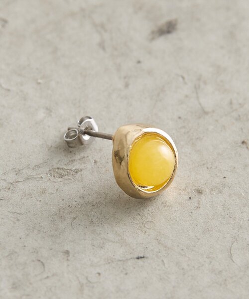 Jena espace merveilleux（ジェナ　エスパスメルヴェイユ）の「ツブストーンピアス（リング・レディース・ベージュ/イエロー・FREE）」の2枚目の写真