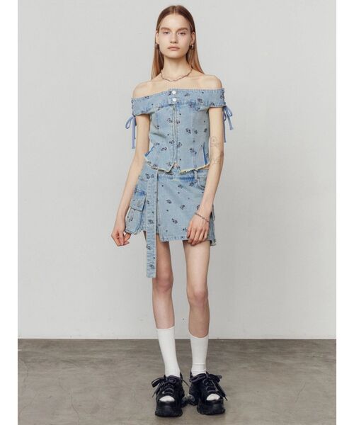 EMODA（エモダ）の「デニムオフショルダートップ（Tシャツ/カットソー・レディース・ライトブルー/ブラウン/インディゴブルー・FREE）」の10枚目の写真