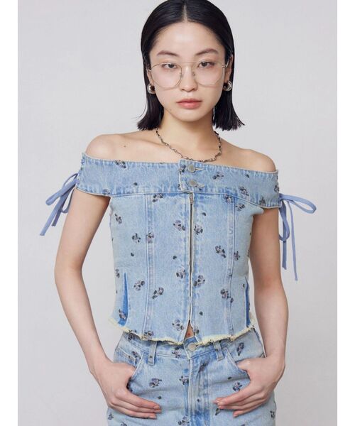 EMODA（エモダ）の「デニムオフショルダートップ（Tシャツ/カットソー・レディース・ライトブルー/ブラウン/インディゴブルー・FREE）」の12枚目の写真