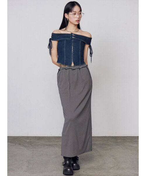 EMODA（エモダ）の「デニムオフショルダートップ（Tシャツ/カットソー・レディース・ライトブルー/ブラウン/インディゴブルー・FREE）」の7枚目の写真