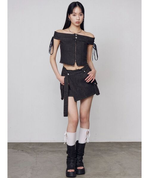 EMODA（エモダ）の「デニムオフショルダートップ（Tシャツ/カットソー・レディース・ライトブルー/ブラウン/インディゴブルー・FREE）」の10枚目の写真