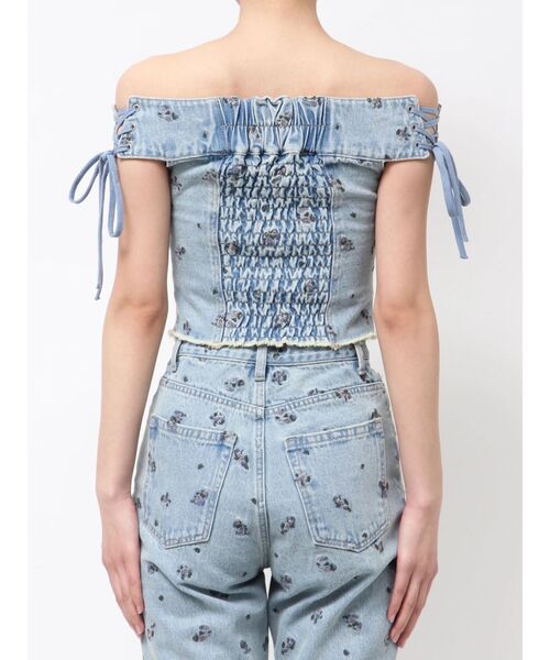 EMODA（エモダ）の「デニムオフショルダートップ（Tシャツ/カットソー・レディース・ライトブルー/ブラウン/インディゴブルー・FREE）」の16枚目の写真