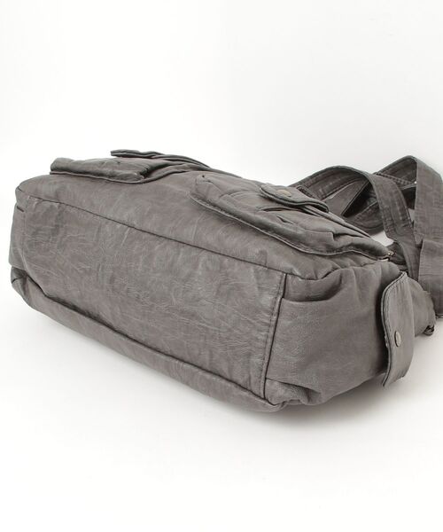 ONE DAY KMC (ワンデイケーエムシー)の「Five pockets 2Way Boston Bag/ファイブポケット2ウェイボストンバッグ(ボストンバッグ・レディース・ダークグレー/ブラウン/ブラック・FREE)」の5枚目の写真
