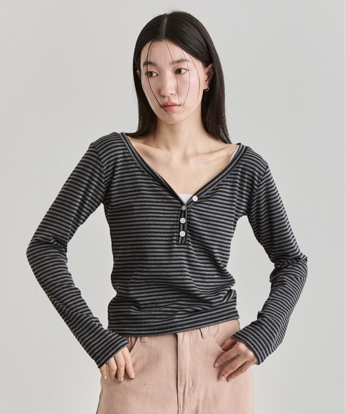 NUJOH(ヌゾ)の「Stripe Henley Top / ボーダーヘンリートップス(Tシャツ/カットソー・レディース・ブラック・FREE)」の3枚目の写真