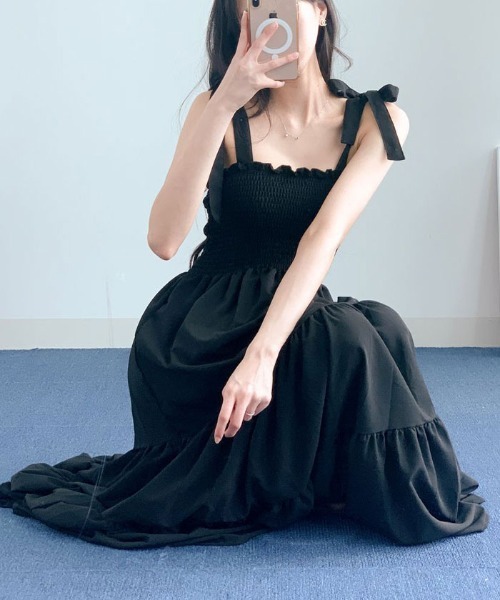 Emilie（エミリー）の「肩リボンキャミソールワンピース（ワンピース・レディース・ピンク/アイボリー/ブラック/ライトブルー・FREE）」の2枚目の写真