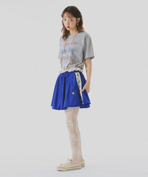BEAMS COUTURE(ビームスクチュール)の「レース タイツ パーティー オケージョン 結婚式 2次会 お呼ばれ おでかけ デート スカート ワンピース レイヤード(Tシャツ/カットソー・レディース・ホワイト系その他5/ブラック・ONE SIZE)」の8枚目の写真