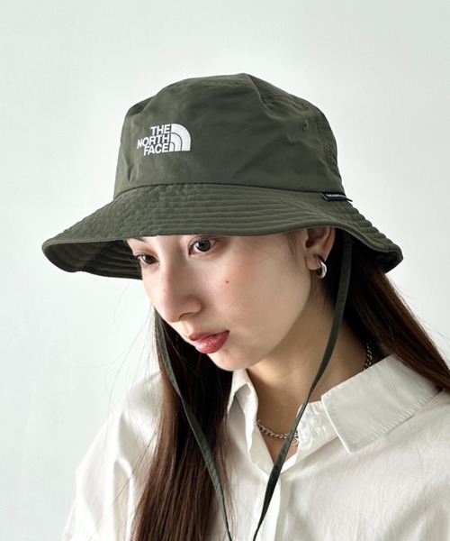 THE NORTH FACE(ザノースフェイス)の「THE NORTH FACE(ザ・ノースフェイス)/吸湿速乾 冷感素材 ナイロンバケットハット サファリハット アドベンチャーハット ロゴ刺繍/TNF LIGHT BUCKET HAT(ハット・レディース・カーキ/ベージュ/ブラック・L/M)」の22枚目の写真