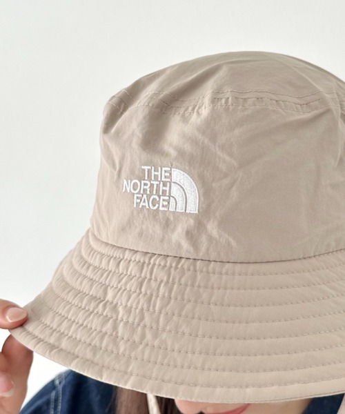THE NORTH FACE(ザノースフェイス)の「THE NORTH FACE(ザ・ノースフェイス)/吸湿速乾 冷感素材 ナイロンバケットハット サファリハット アドベンチャーハット ロゴ刺繍/TNF LIGHT BUCKET HAT(ハット・レディース・カーキ/ベージュ/ブラック・L/M)」の9枚目の写真