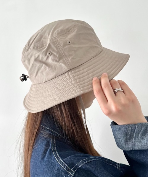 THE NORTH FACE(ザノースフェイス)の「THE NORTH FACE(ザ・ノースフェイス)/吸湿速乾 冷感素材 ナイロンバケットハット サファリハット アドベンチャーハット ロゴ刺繍/TNF LIGHT BUCKET HAT(ハット・レディース・カーキ/ベージュ/ブラック・L/M)」の15枚目の写真
