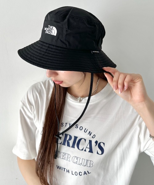 THE NORTH FACE(ザノースフェイス)の「THE NORTH FACE(ザ・ノースフェイス)/吸湿速乾 冷感素材 ナイロンバケットハット サファリハット アドベンチャーハット ロゴ刺繍/TNF LIGHT BUCKET HAT(ハット・レディース・カーキ/ベージュ/ブラック・L/M)」の4枚目の写真