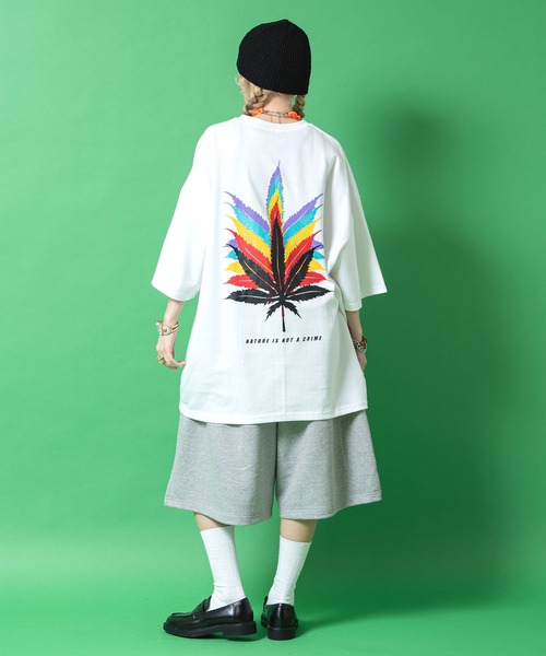 a.p.o.v.(エーピーオービー)の「a.p.o.v. レインボーマリファナバックビッグプリントオーバーサイズTシャツ(Tシャツ/カットソー・メンズ・ブラック/ホワイト・ONESIZE)」の8枚目の写真