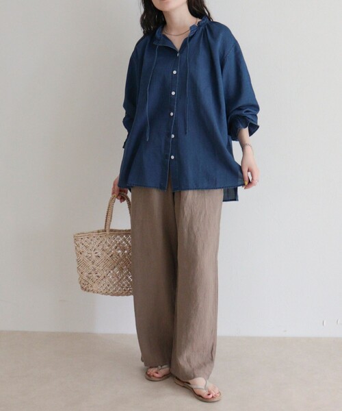 fredy emue（フレディエミュ）の「シアーデニムフリルカラーブラウス（シャツ/ブラウス・レディース・ブルー/ネイビー・38）」の19枚目の写真