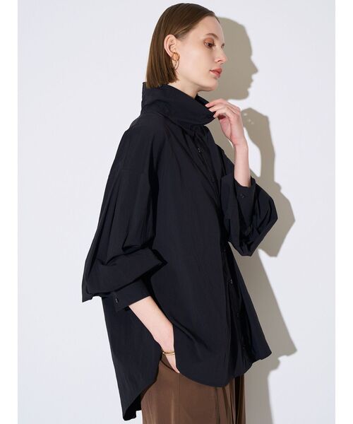 ELENDEEK（エレンディーク）の「RASH GUARDS SH BZ（ブルゾン・レディース・ブラック/ブルー/オフホワイト/ピンク・FREE）」の19枚目の写真