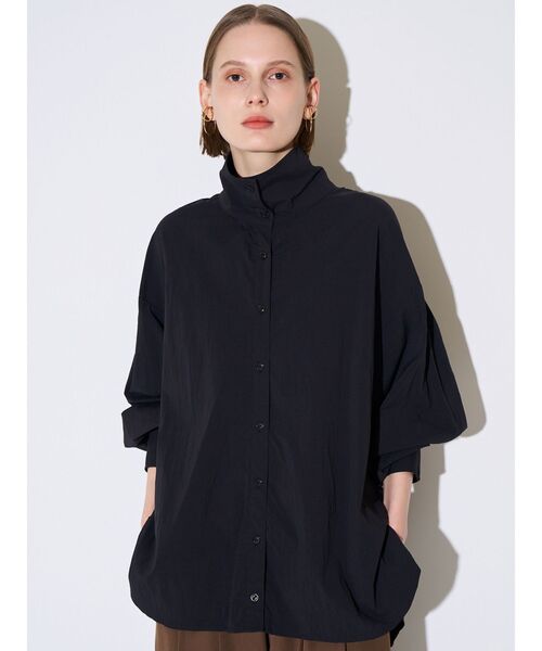 ELENDEEK（エレンディーク）の「RASH GUARDS SH BZ（ブルゾン・レディース・ブラック/ブルー/オフホワイト/ピンク・FREE）」の18枚目の写真