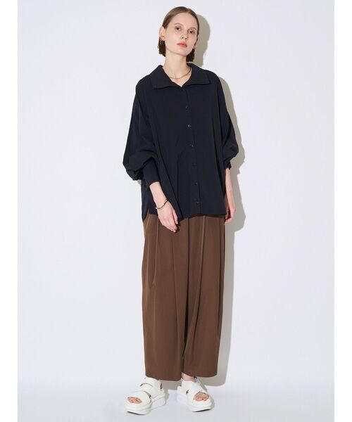 ELENDEEK（エレンディーク）の「RASH GUARDS SH BZ（ブルゾン・レディース・ブラック/ブルー/オフホワイト/ピンク・FREE）」の17枚目の写真