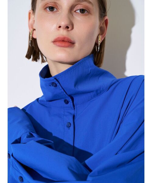 ELENDEEK（エレンディーク）の「RASH GUARDS SH BZ（ブルゾン・レディース・ブラック/ブルー/オフホワイト/ピンク・FREE）」の5枚目の写真