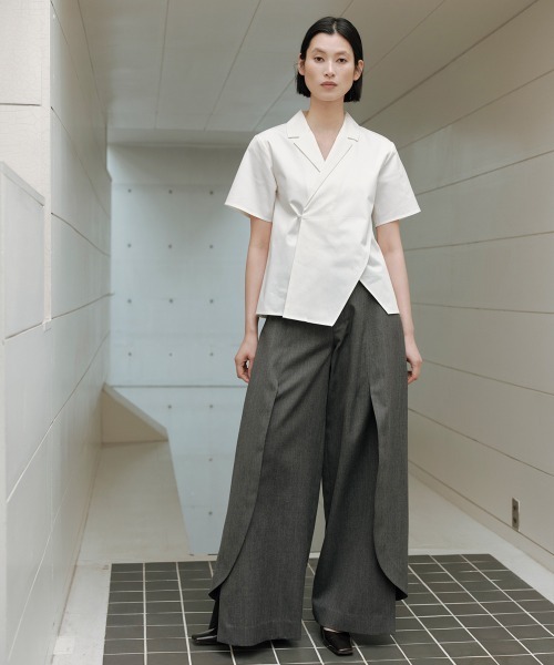 TELOPLAN（テーロプラン）の「【TELOPLAN】26SS新作 Avni Open Collar Shirt / アヴニオープンカラーシャツ（シャツ/ブラウス・レディース・カーキ系/White・ONE SIZE）」の13枚目の写真