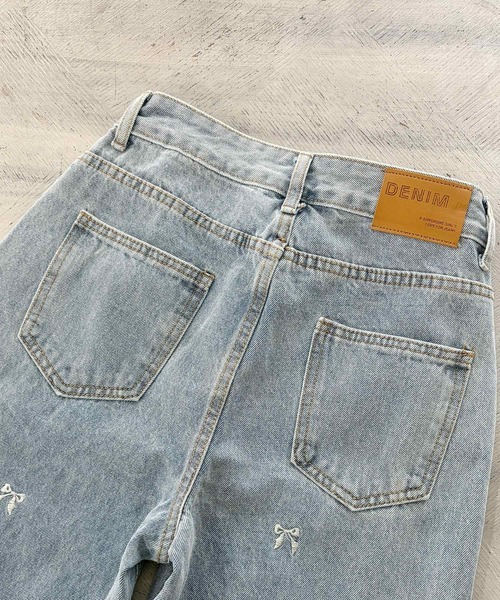frunco（フランコ）の「リボン刺繍デニムパンツ（デニムパンツ・レディース・ブルー・FREE）」の5枚目の写真