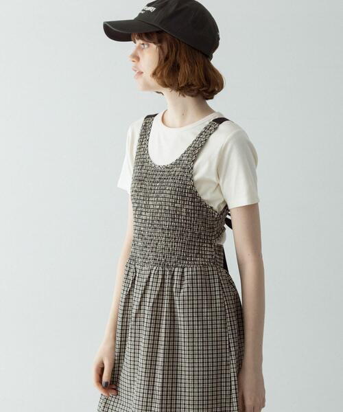 URBAN RESEARCH Sonny Label(アーバンリサーチサニーレーベル)の「サマーチェックシャーリングキャミワンピース(ワンピース・レディース・ブラック/ブラウン・FREE)」の4枚目の写真
