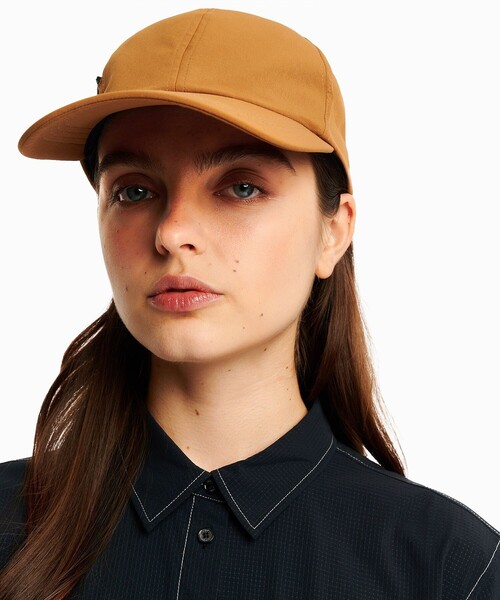 AIGLE(エーグル)の「UVカット 吸水速乾 軽量テック半袖シャツ(シャツ/ブラウス・レディース・ブラック/ホワイト・40/36/38/34)」の5枚目の写真