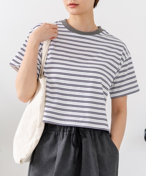 fort point（フォーポイント）の「【C-FORT POINT/フォートポイント】【ハイウエストと相性抜群！】 ボーダークロップド丈Ｔシャツ 細ボーダー 韓国ファッション スタイルアップ 短丈（Tシャツ/カットソー・レディース・ブラック/ブラウン/オフホワイト/ブルー・FREE）」の2枚目の写真