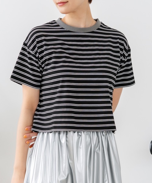 fort point（フォーポイント）の「【C-FORT POINT/フォートポイント】【ハイウエストと相性抜群！】 ボーダークロップド丈Ｔシャツ 細ボーダー 韓国ファッション スタイルアップ 短丈（Tシャツ/カットソー・レディース・ブラック/ブラウン/オフホワイト/ブルー・FREE）」の3枚目の写真